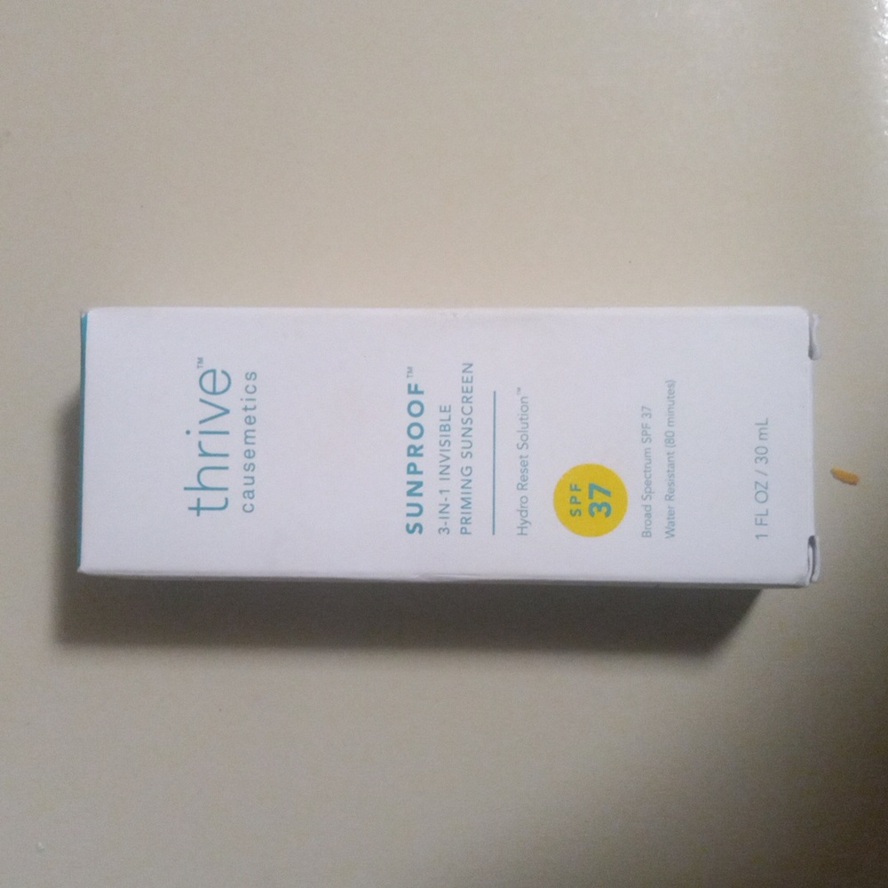 Thrive Causemetics Sunproof 3 in 1 Invisible Priming Sunscreen